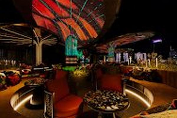 KÉN SKYBAR 实拍