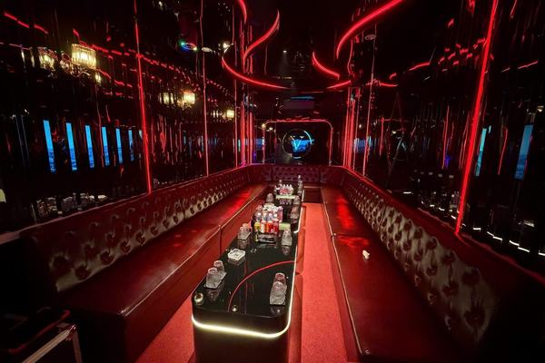 M SUITE 102 实拍