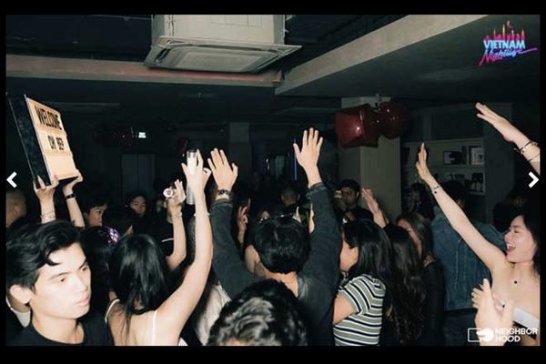 NEIGHBORHOOD BAR 实拍