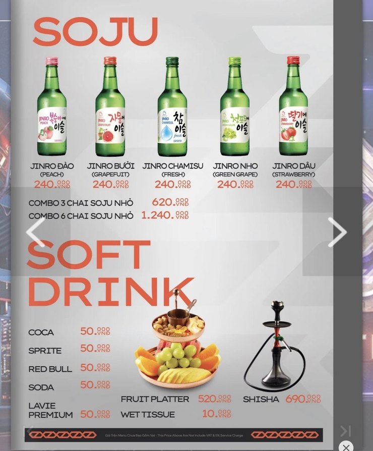 DISTRICT K 烧酒与软饮单原件：真露五种口味各 240,000、三瓶组 620,000、六瓶组 1,240,000，软饮 50,000、果盘 520,000、水烟 690,000